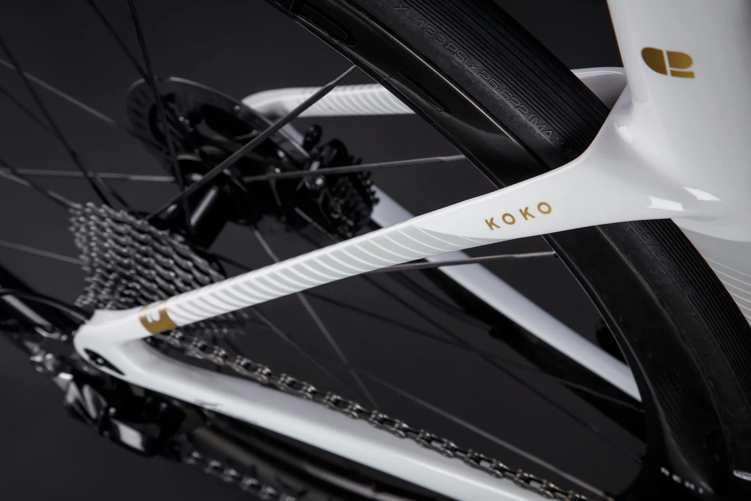 KOKO WHITE + GREY (TAURIPARIPA) - Image 14