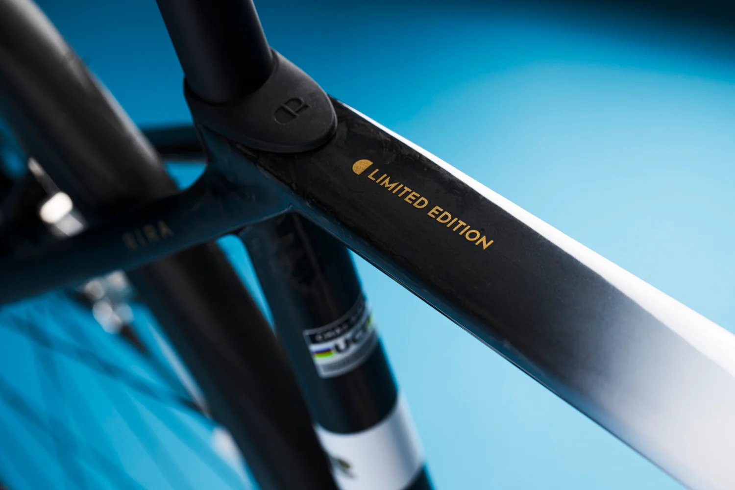 Chapter2 RIRA Frameset - WHITE FADE w/SWIRLS - Image 13