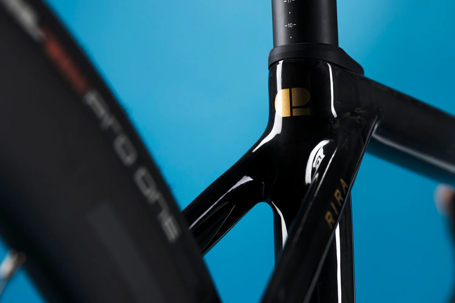 Chapter2 RIRA Frameset - WHITE FADE w/SWIRLS - Image 14