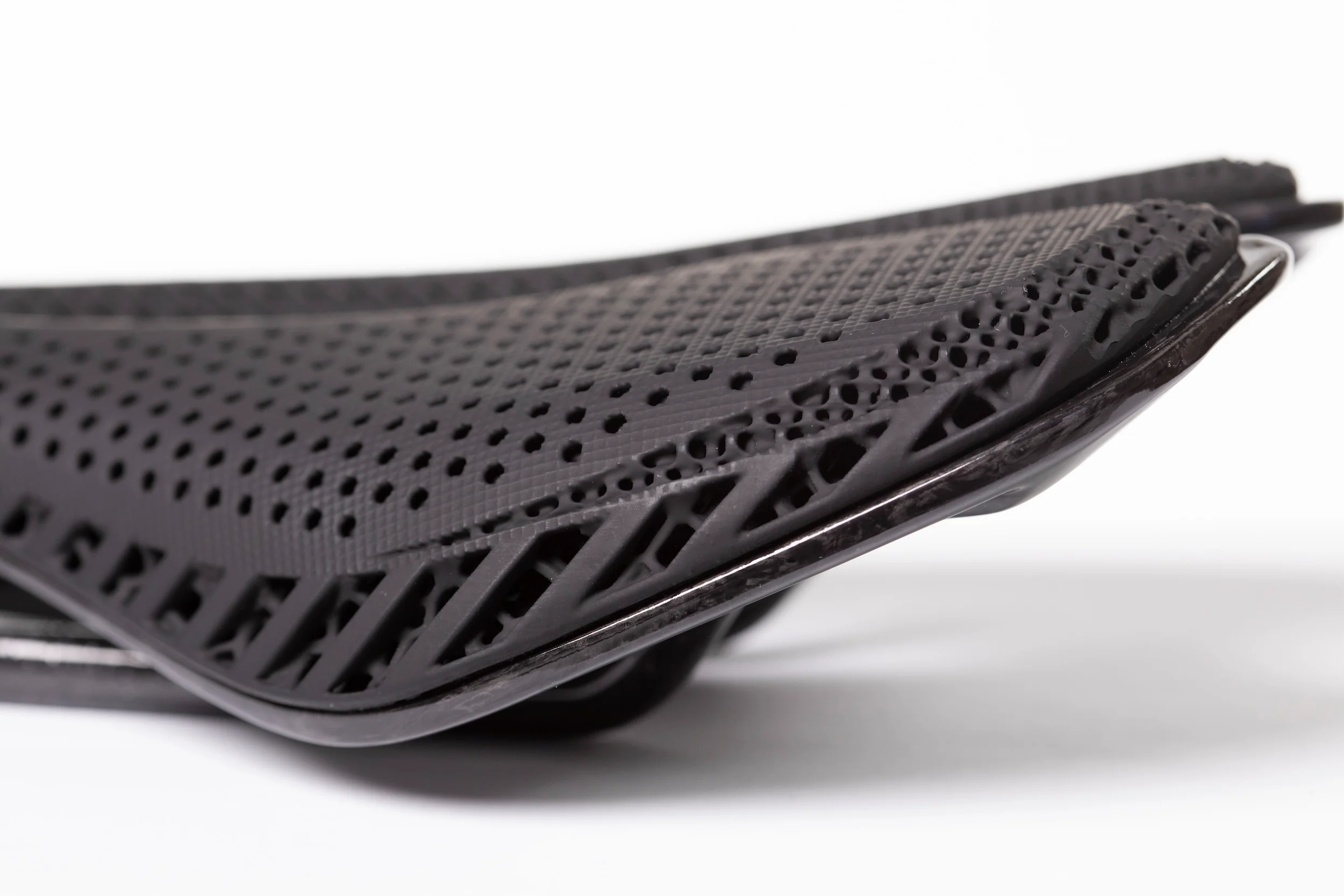 TCP Aero Light 3D Printed Carbon Saddle - Image 3